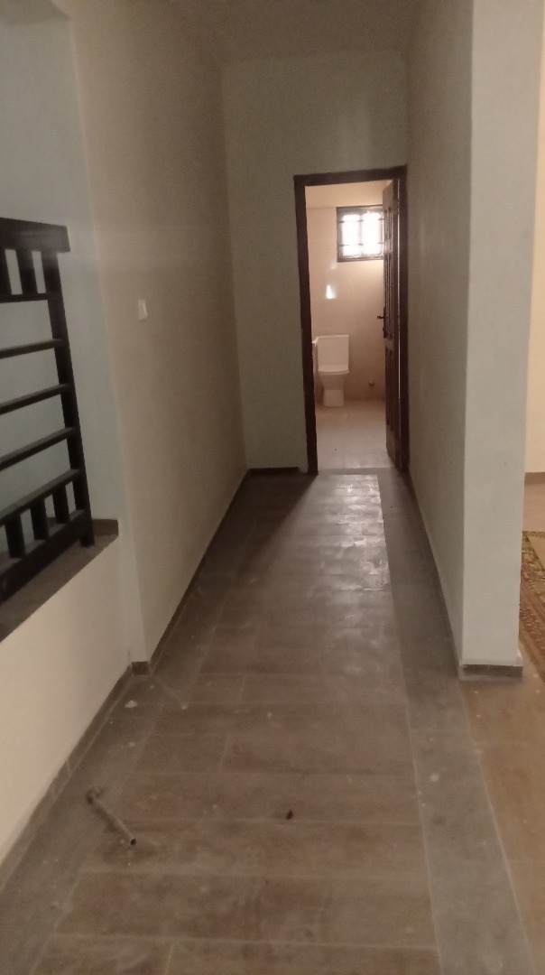 5-Bedroom Home For Sale in Aburi