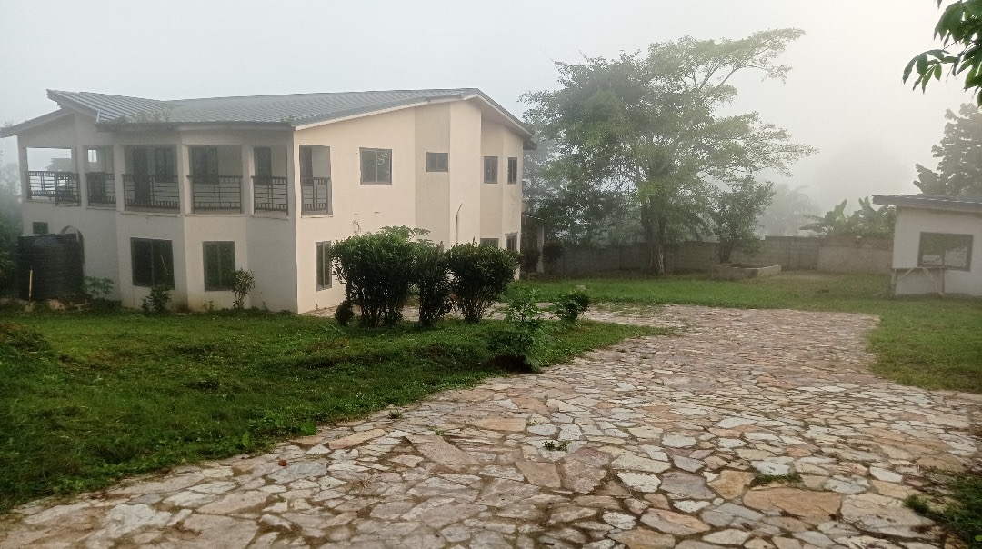 5-Bedroom Home For Sale in Aburi