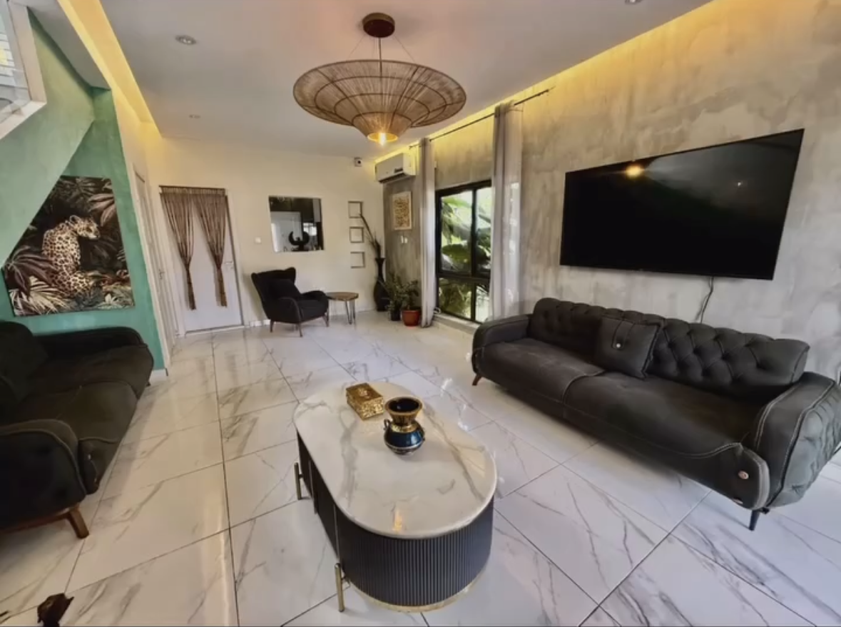 Ma'ati Spa Private 3 Bedroom Guest House