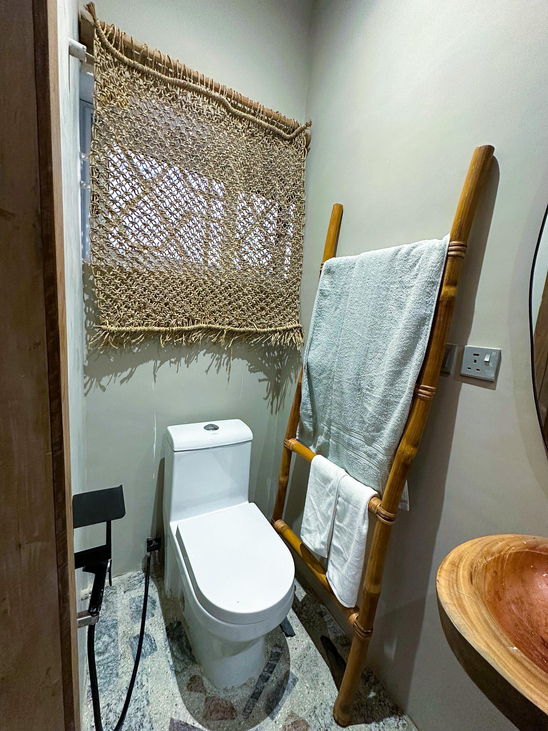 Executive 6-Bedrooms in Accra-Tse Addo