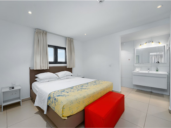 Peaceful 3-Bedroom Ocean View Retreat