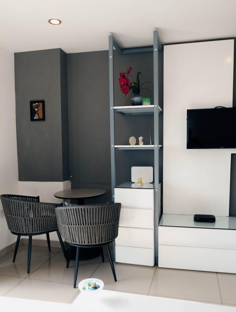 Furnished Studio Apartment at The Gallery for Sale