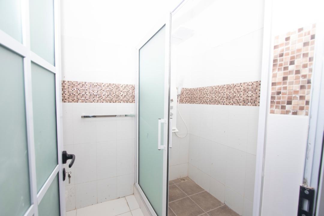 4 Bedroom in Agbogba for sale