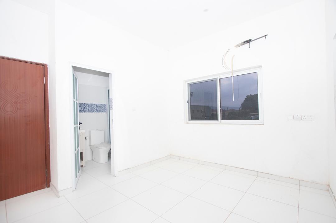 4 Bedroom in Agbogba for sale