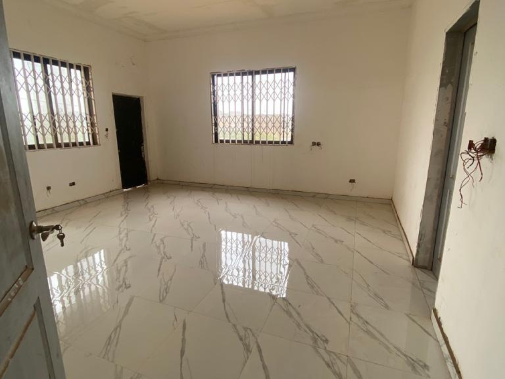 Spacious 6-Bedroom Luxury Home for Sale in East Legon Hills