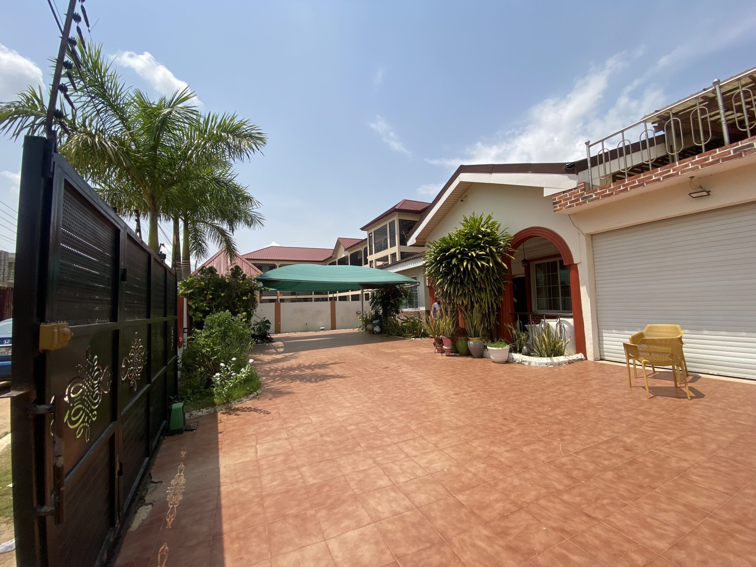 Exquisite 5 bedrooms house with maid quarter for sale at East Legon-Adjirganor