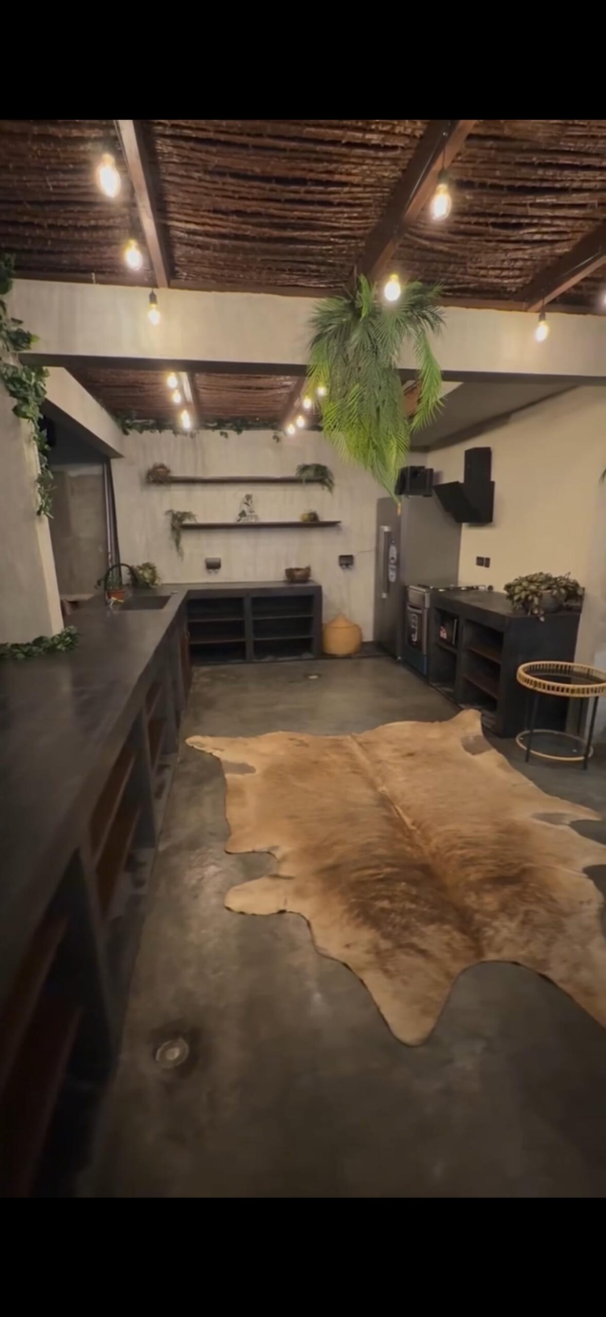 The iconic 1-Bedroom Spa Bungalow w/ Outdoor Kitchen