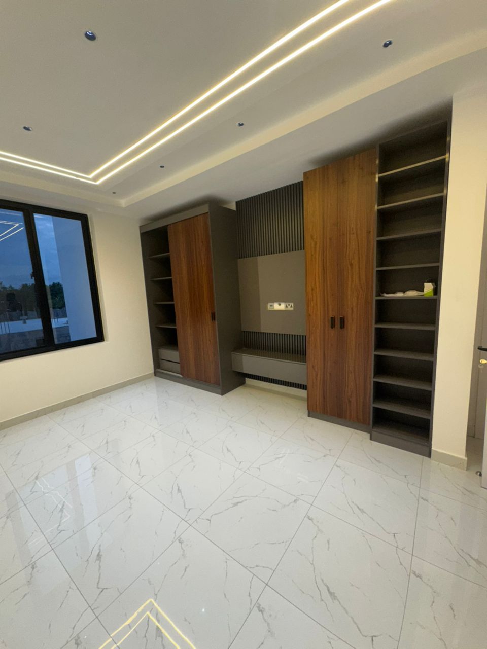 Gated 4 Bedroom Home Community with Private Compound
