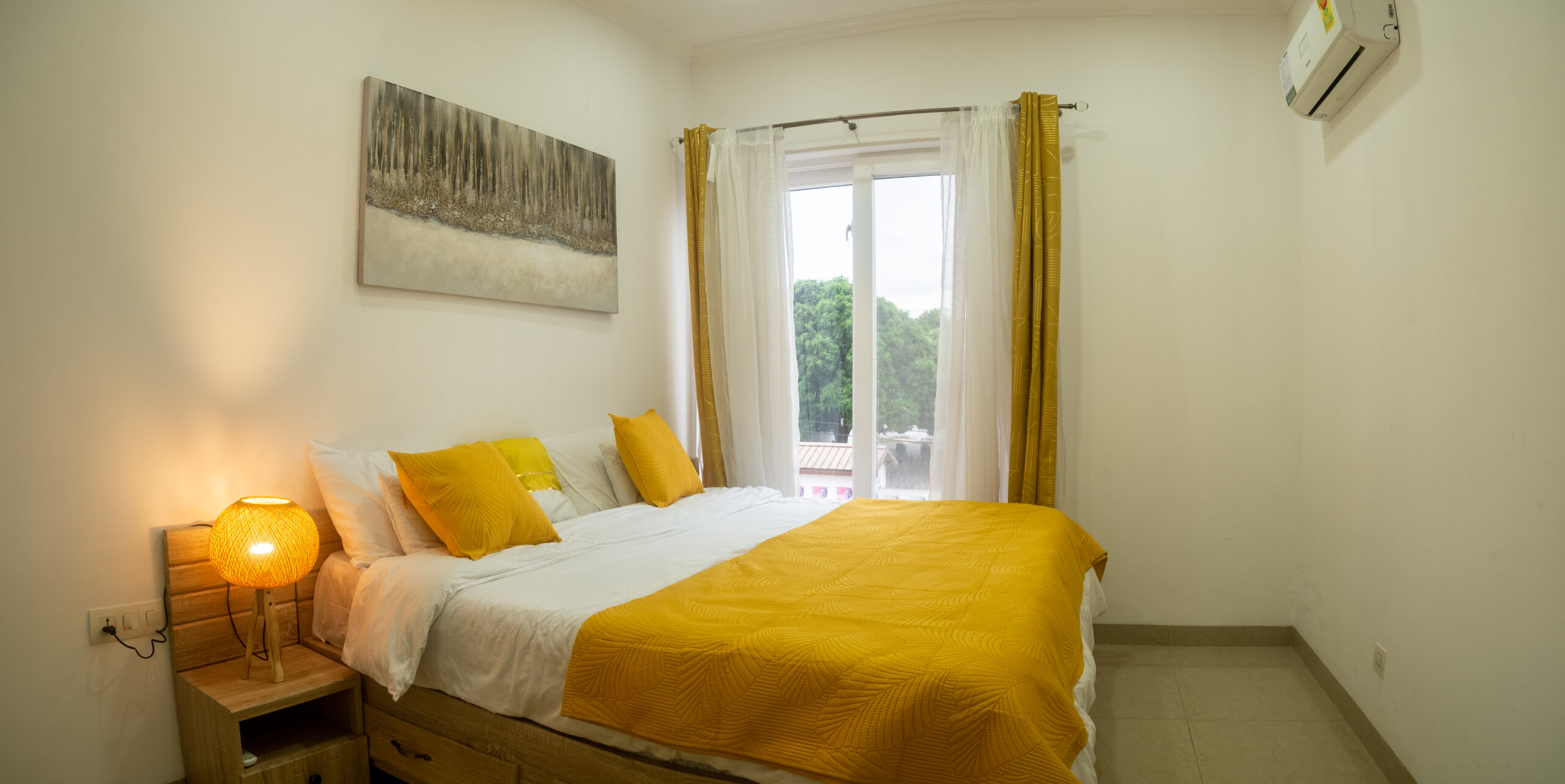 Newly decorated One bed apartment, Osu residential