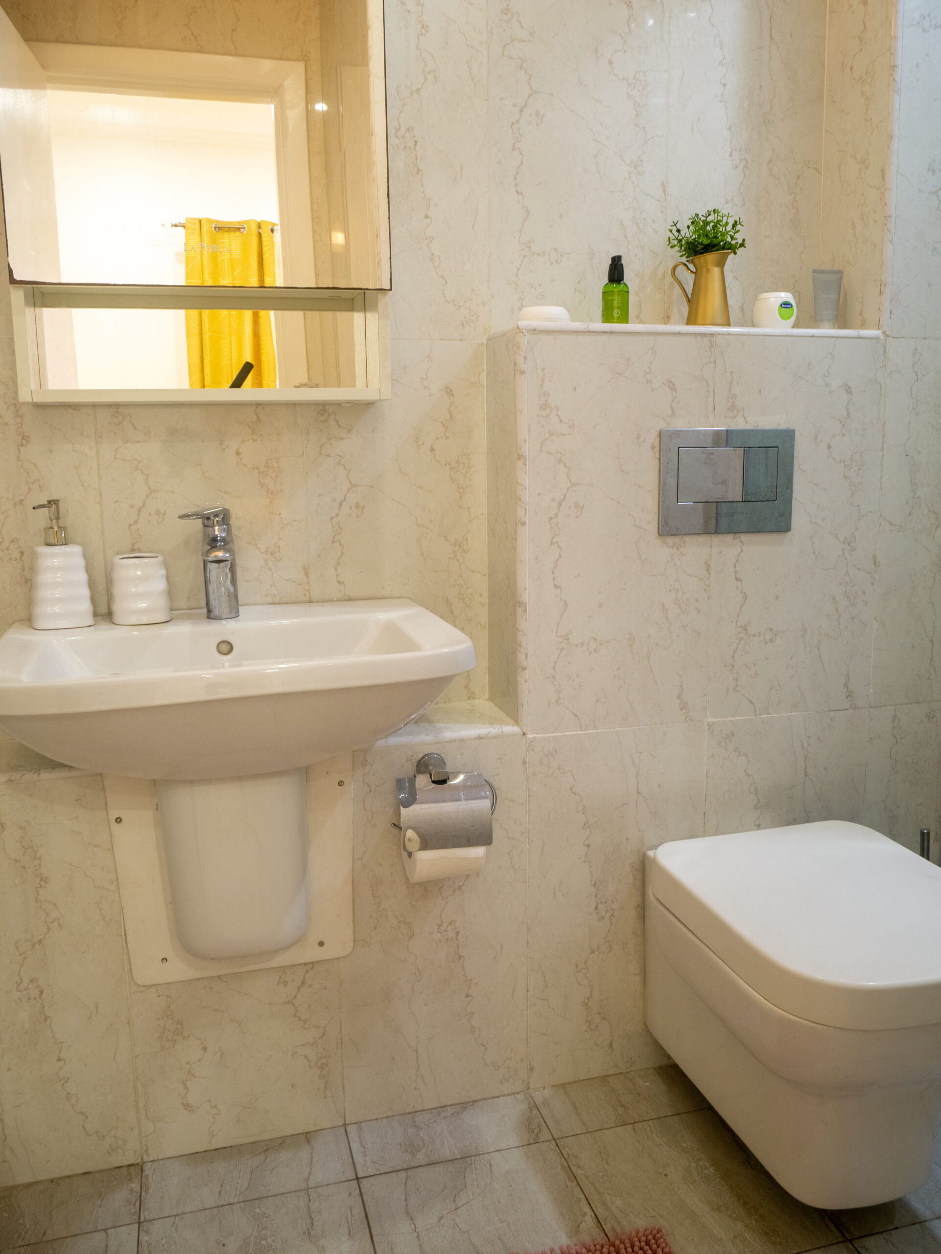 Newly decorated One bed apartment, Osu residential